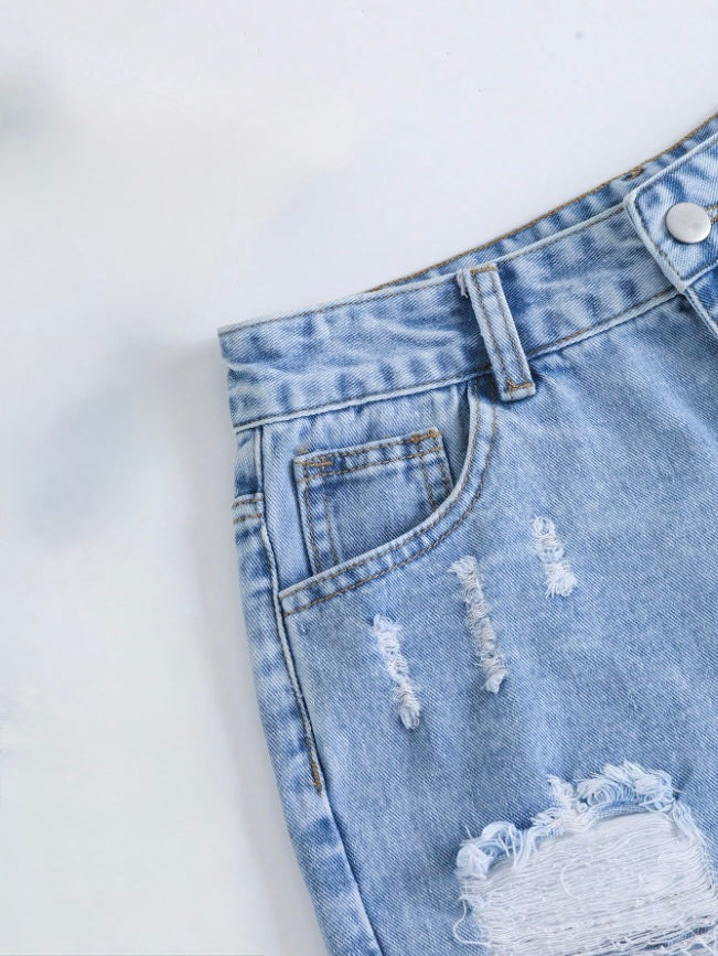 Pantalón Corto Rasgado